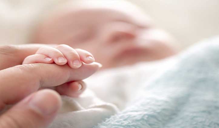 AIIMS में कोरोना पॉजिटिव मां ने दिया बच्चे को जन्म, संक्रमित नहीं है नवजात