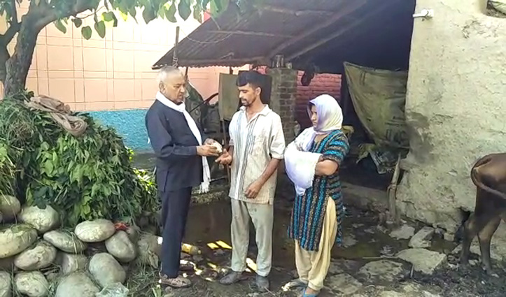 Video : धवाला के “दो हजार” पर सवाल- Fortuner गाड़ी में सवार होकर गरीबी के साथ किया भद्दा मजाक