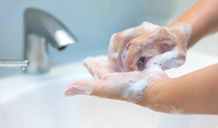 चिंतनीय: महामारी के इस दौर में भी दुनिया के 300 करोड़ लोगों के पास नहीं है साबुन से हाथ धोने की सुविधा