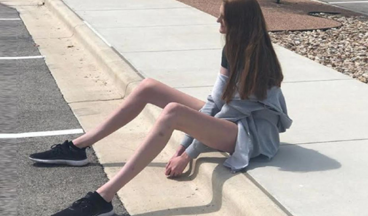 इस लड़की की टांगें हैं दुनिया में सबसे लंबी, Guinness Book में शामिल हुआ नाम