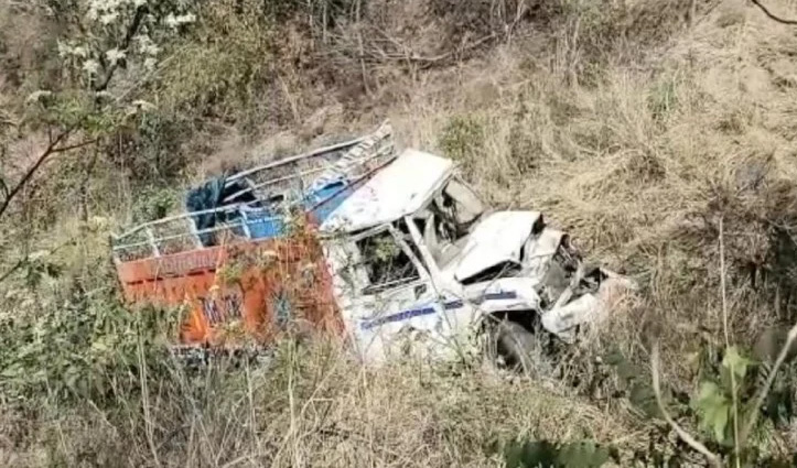 Himachal: पति ने झगड़े के बाद पिकअप में बिठाकर खाई में गिराई पत्नी, गई जान