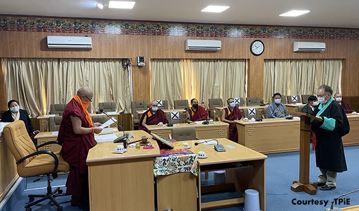 Parliamentarians Geshe Gangri and Namgyal Qusar Sworn in