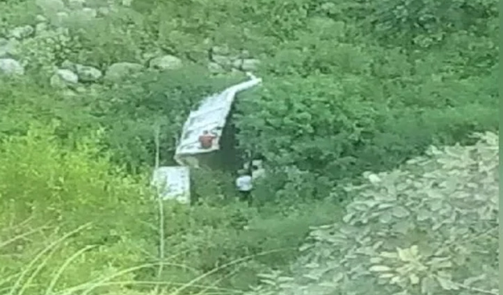 हिमाचल के चंबा में खाई में गिरी कार, तीन युवकों की मौके पर गई जान
