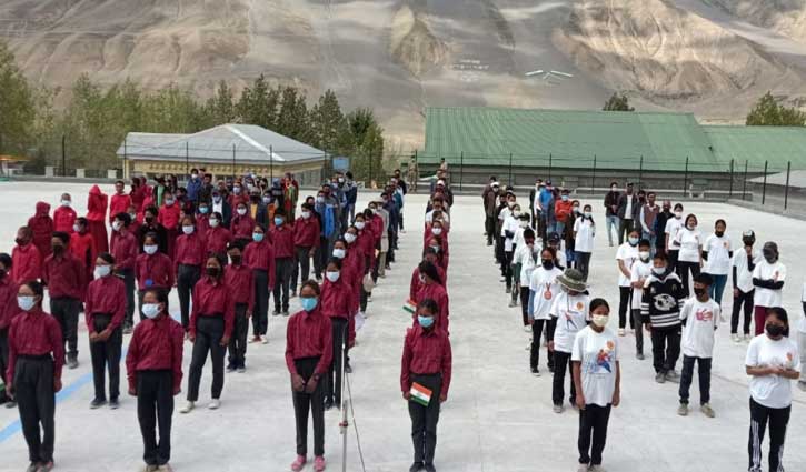 हिमाचल के इस जिला में 12,270 फीट की ऊंचाई पर छात्रों ने गाया राष्ट्रगान