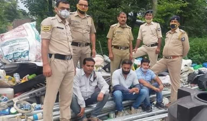 हिमाचल: ठेकेदार की 50 से अधिक पाइपें चोरी कर कबाड़ी को बेची, तीन गिरफ्तार