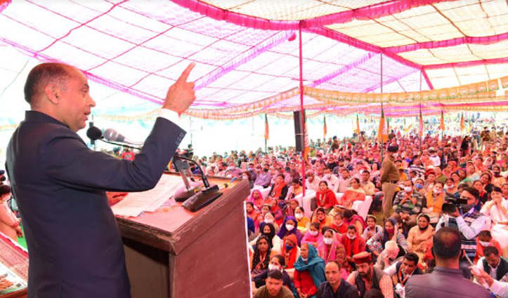 हिमाचल: CM जयराम ने विपक्ष पर साधा निशाना, कहा-कांग्रेस के लिए काम नहीं घोटाला ही उपलब्धि