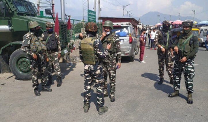कश्मीर आतंकी हमला : एक और जवान ने हारी जिंदगी की जंग, 3 पुलिसकर्मी हुए शहीद