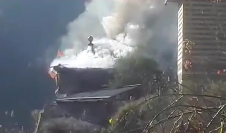हिमाचल: ऐतिहासिक ठोड़ मंदिर में भीषण अग्निकांड, करीब 25 लाख का नुकसान