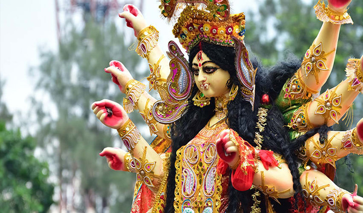 नवरात्र की अष्टमी पर ऐसे करें मां महागौरी की पूजा, सुख-समृद्धि के साथ मिलेगी यश-कीर्ति