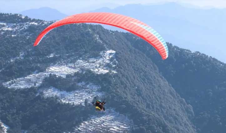 हिमाचल: बीड़ बिलिंग में हादसा, जमीन पर गिरा पैराग्लाइडर, पर्यटक सहित दो की मौत; एक घायल