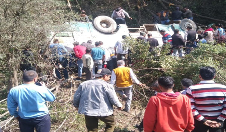 हिमाचल में एचआरटीसी बस दुर्घटनाग्रस्त, एक महिला की मौत, 24 सवारियां घायल