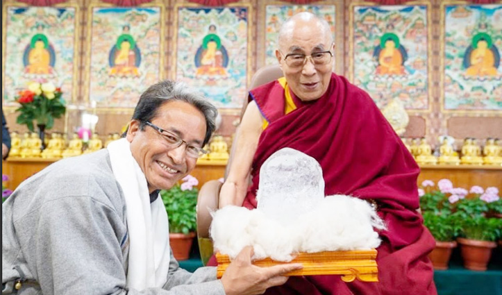 जलवायु परिवर्तन पर धर्मगुरु दलाई लामा चिंतिंत, कहा-मरुस्‍थल ना बन जाए तिब्‍बत