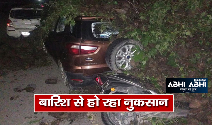 debris fell on vehicles parked on the roadside in Longwood, Shimla