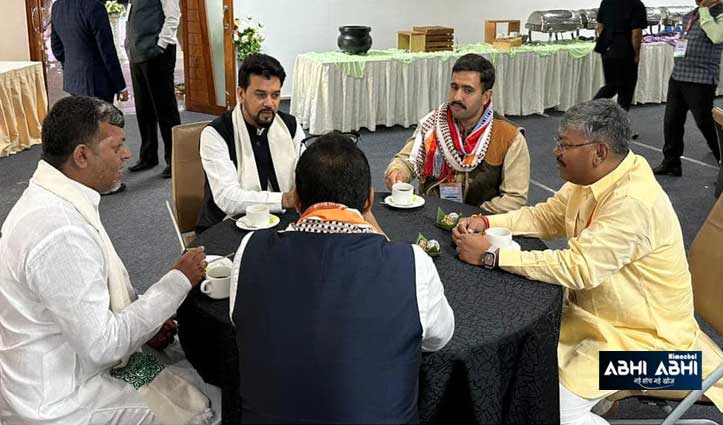 अनुराग ठाकुर संग विक्रमादित्य सिंह इंफाल में खेल मंत्रियों के सम्मेलन में हुए शामिल