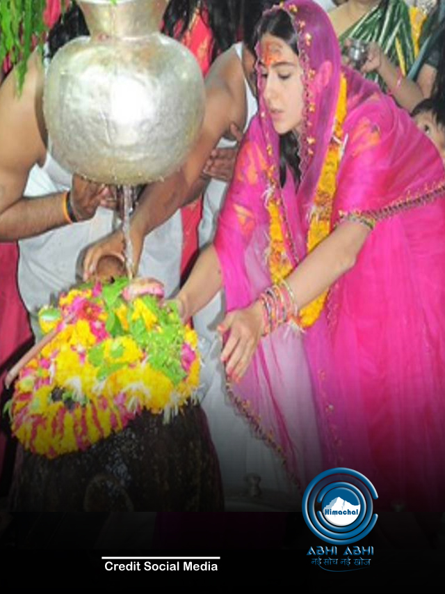 भक्ति में लीन सारा अली खान महाकाल भस्म आरती में शामिल हुईं