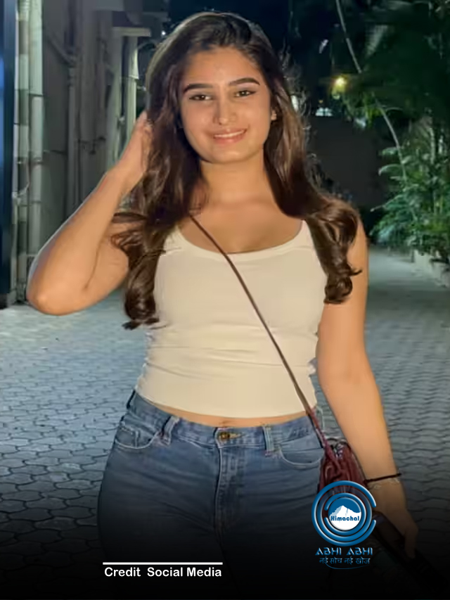 एक्ट्रेस रवीना टंडन की बेटी राशा ने टाइट ड्रेस पहन फ्लॉन्ट किया कर्वी फिगर, कायल हुए फैंस