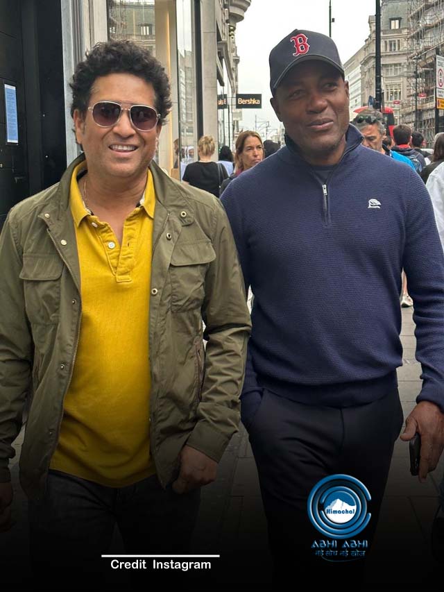 सचिन तेंदुलकर लंदन की सड़कों पर पुराने दोस्त के साथ घूमते दिखे- साझा की तस्वीरें