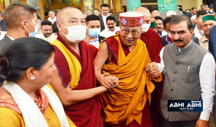 CM Greets His Holiness Dalai Lama ji