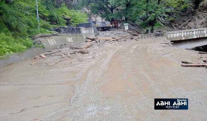 बादल फटाः होली के मच्छेतर नाले में आई बाढ़, बह गई दुकानें व घराट
