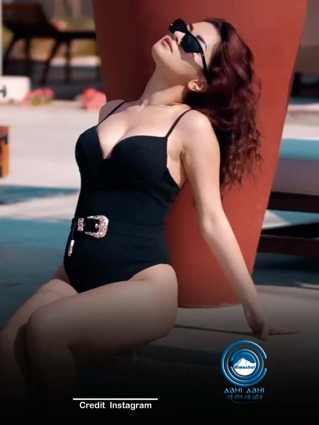 अवनीत कौर ने थाईलैंड वेकेशन एन्जॉय करते हुए ब्लैक बिकिनी में बिखेरा हुस्न का जलवा
