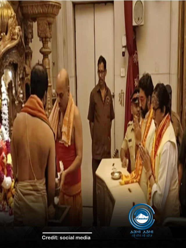 नंगे पैर सिद्धिविनायक मंदिर पहुंचे अमिताभ बच्चन, गणपति बप्पा का लिया आशीर्वाद