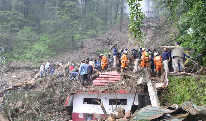 हिमाचल में जल प्रलय से 51 लोगों की मौत, सीएम ने सभी डीसी से ली नुकसान की जानकारी