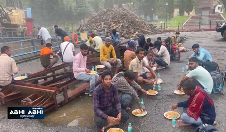 food help for stucking persons