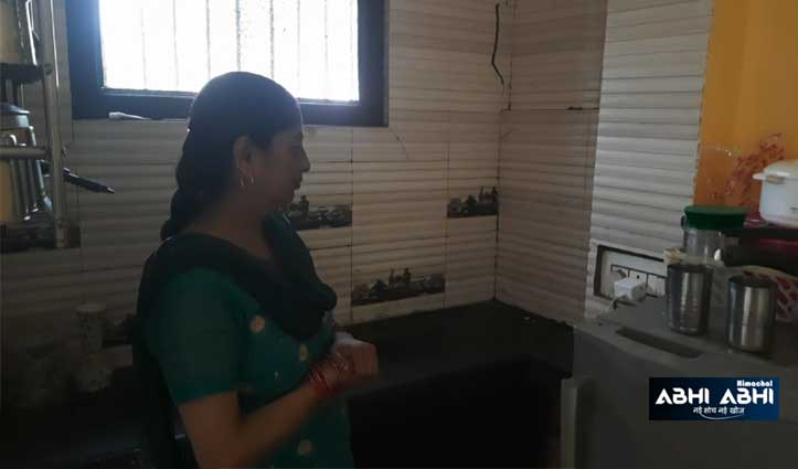dozens of homeless families from Thanheda and Sanyardi wards of Mandi needs home