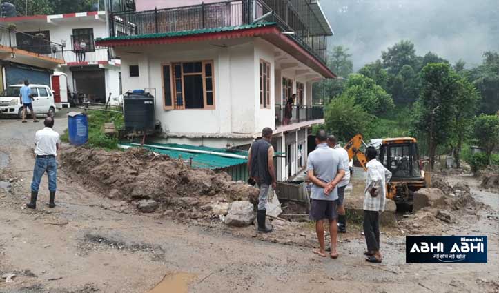 rain washedaway Bricks, stones, sand-gravel were kept to make home in mandi