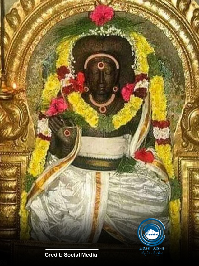 भारत में गणपति बप्पा का एक ऐसा मंदिर है जहां उनके इंसानी स्वरूप की पूजा होती है