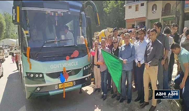 Volvo bus reached Manali after 82 days