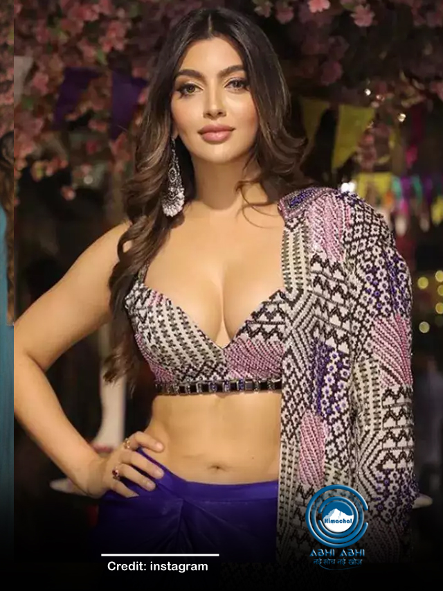 दिवाली के मौके पर आकांक्षा पुरी के लेटेस्ट लुक ने बढ़ाया सोशल मीडिया का तापमान