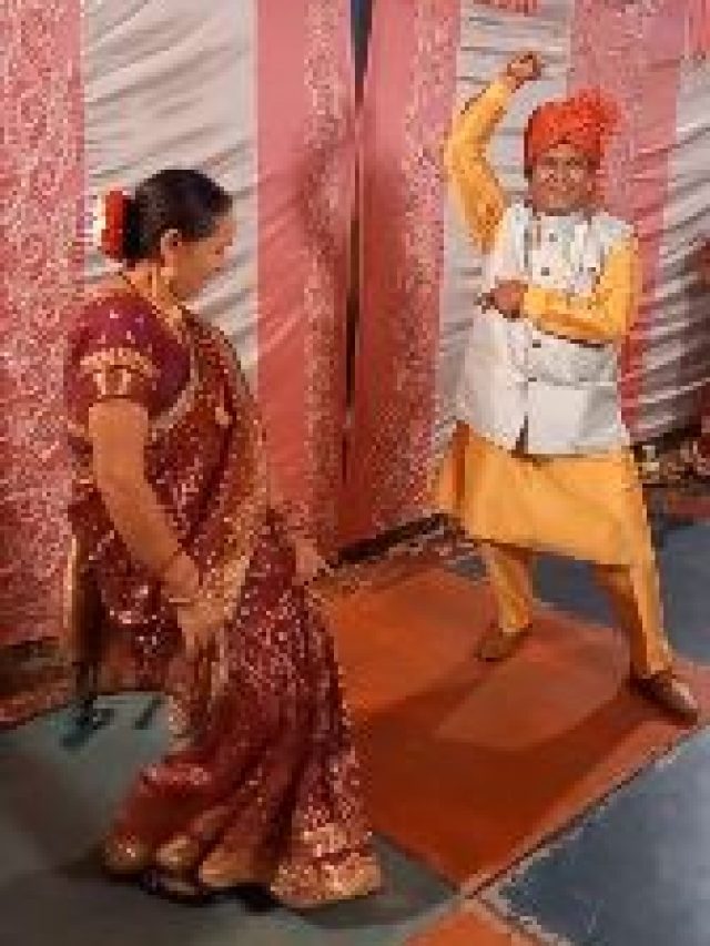 मेरा दिल तेरा आशिक पर कपल ने किया गजब का डांस, लूट ली महफिल