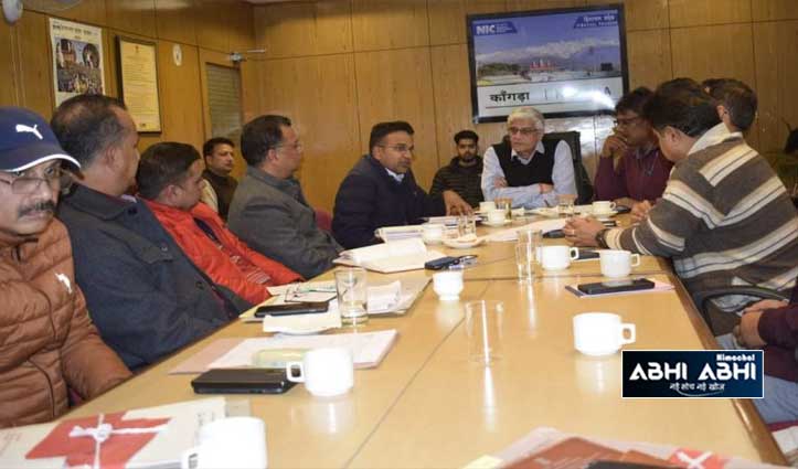 central-team-appriciated-work-in-kangra-for-catch-the-rain-campaign