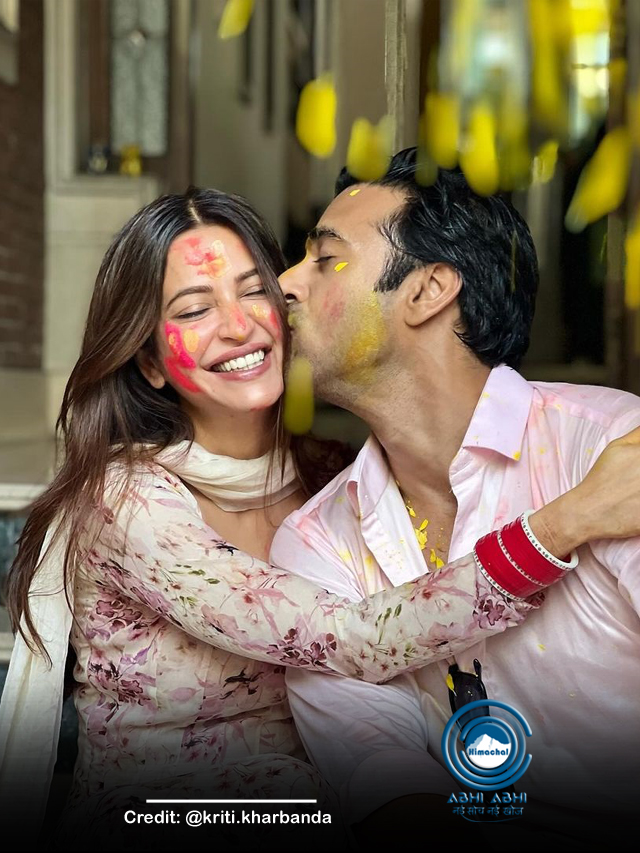 होली पर पत्नी संग रोमांटिक हुए पुलकित,कृति को चूमते दिखे