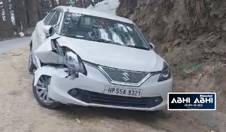 Breaking : सड़क किनारे खड़ी आधा दर्जन गाड़ियां तोड़ी, देखें घटना का वीडियो