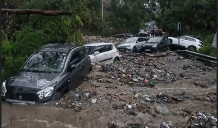 Himachal: रामपुर के पास जगातखाना में बादल फटा , मची तबाही ,कई वाहन भी बहे