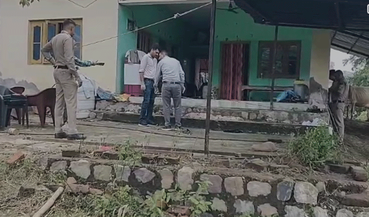 जमीनी विवाद  के चलते घर में सो रहे व्यक्ति पर दराट से जानलेवा हमला, हालत गंभीर