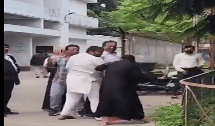 पांच सेकंड में Husband को पांच बार चप्पल से पीटा, भागने लगा तो जो किया देखें वायरल वीडियो