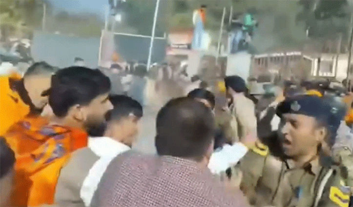 धर्मशाला के जोरावर स्टेडियम में एबीवीपी का जोरदार प्रदर्शन, पुलिस ने किया हल्का लाठीचार्ज