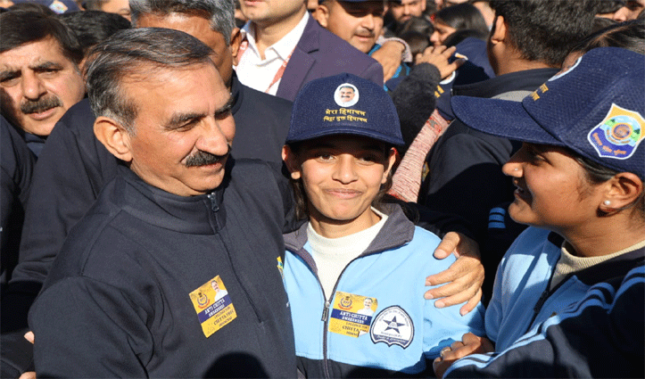 हमीरपुर में एंटी चि#ट्टा वॉकथान: सीएम सुक्खू ने दिलाई शपथ ,सैकड़ों लोग हुए शामिल