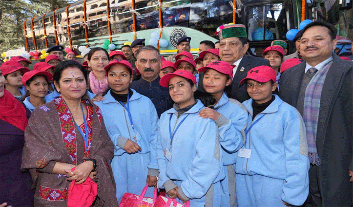 दिल्ली, आगरा, गोवा के भ्रमण पर 52 चिल्ड्रन ऑफ स्टेट, सीएम सुक्खू ने किया रवाना