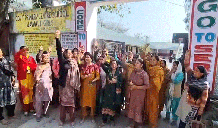 कन्या स्कूल जवाली को मर्ज करने पर फूटा गुस्सा, प्रबंधन समिति ने सरकार के फैसले को बताया ‘सोची-समझी साजिश’