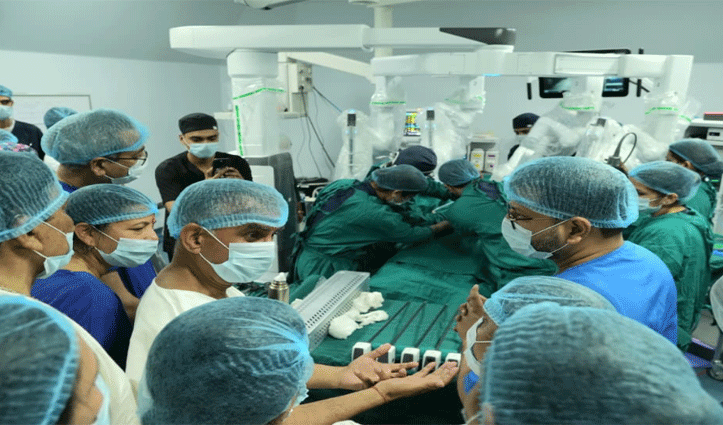 आईजीएमसी में रोबोटिक सर्जरी की शुरुआत, सीएम बोले- 30 हजार रुपए में होगा ऑपरेशन