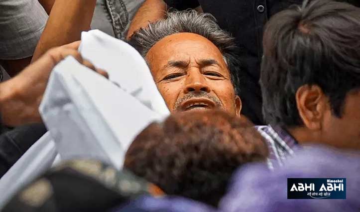 जंतर-मंतर पर अनशन कर रहे सोनम वांगचुक को पुलिस ने अस्पताल पहुंचाया, भारी हंगामा