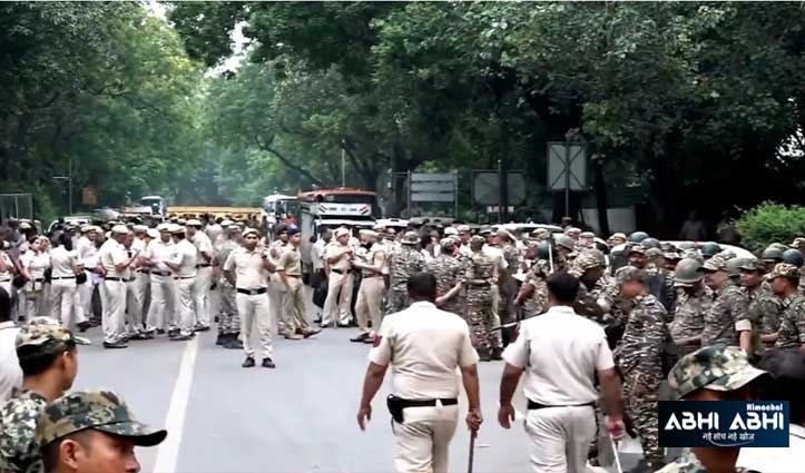 दीपके,  रांका और सौरव एयरपोर्ट पर फ्लाइट से ही हिरासत में-ध्रुव राठी समेत CJP के 600 समर्थक भी कस्टडी में,  दिल्ली में हर तरफ नाकाबंदी